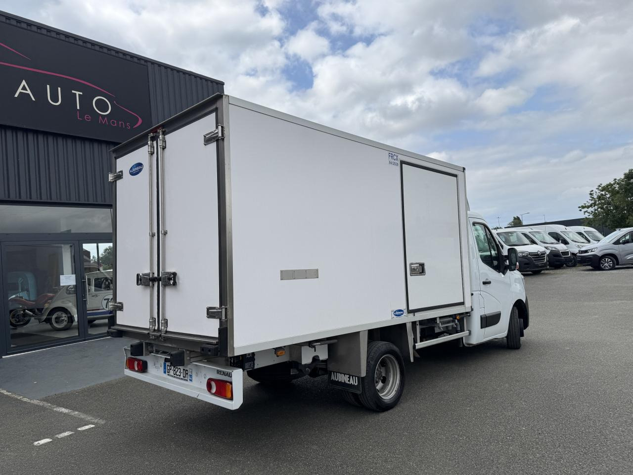 RENAULT MASTER 3T5 CAISSE FRIGO 2.3 DCI 165CH GRAND CONFORT - Refrigerated delivery van: picture 4 RENAULT MASTER 3T5 CAISSE FRIGO 2.3 DCI 165CH GRAND CONFORT - Refrigerated delivery van: picture 4