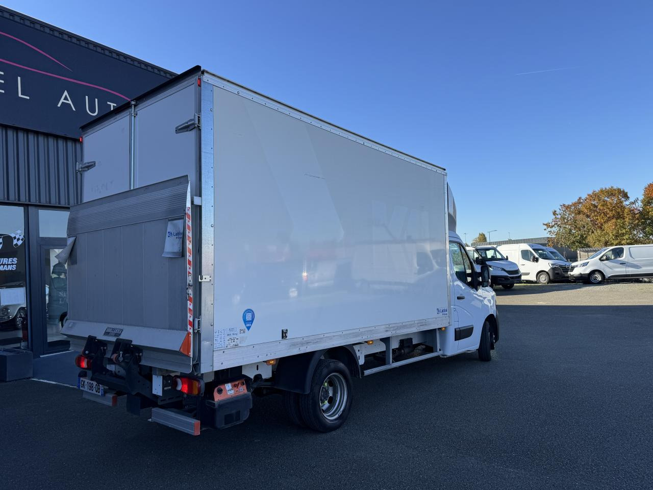 RENAULT Master Confort R3500 L2 2.3 dCi - 130 III CHASSIS CABINE Châssis Cabine L2 Propulsion PHASE 3 - Closed box van: picture 5 RENAULT Master Confort R3500 L2 2.3 dCi - 130 III CHASSIS CABINE Châssis Cabine L2 Propulsion PHASE 3 - Closed box van: picture 5