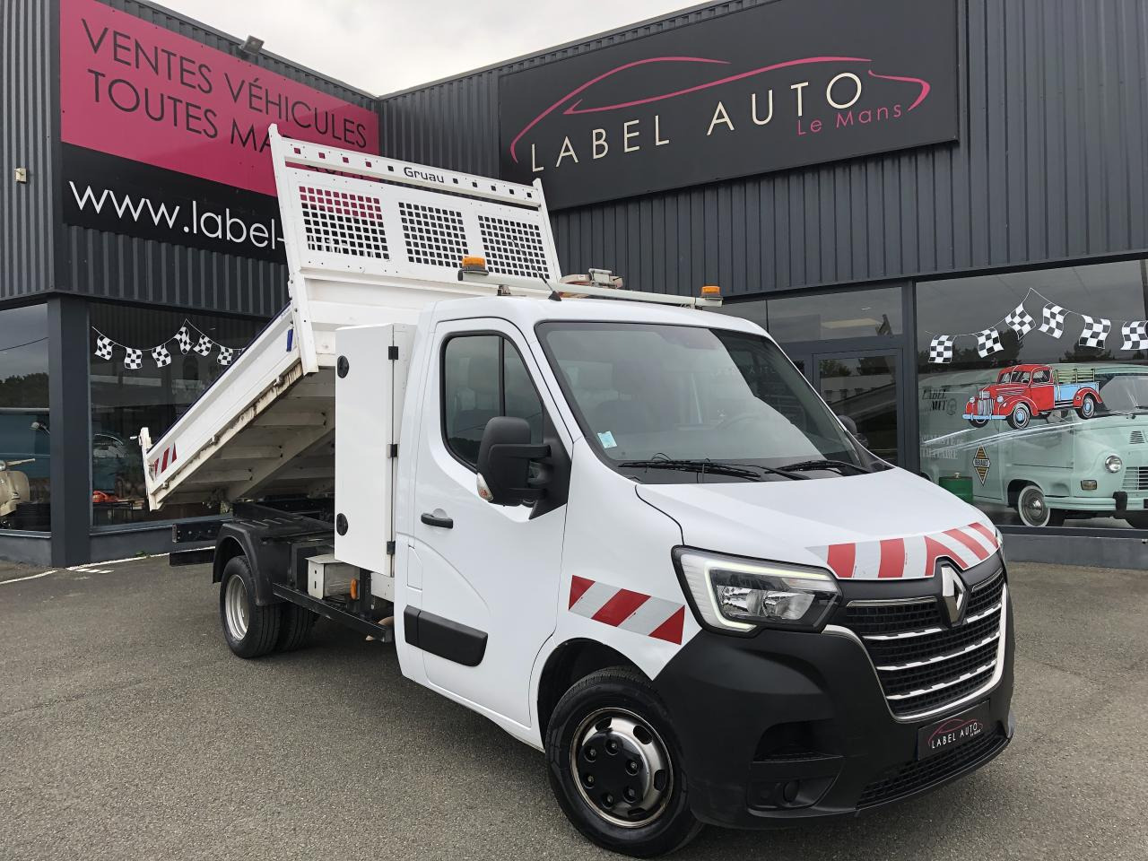 RENAULT Master Confort R3500RJ L3 2.3 dCi - 145 Petite Série  III TRANSPORTS SPECIFIQUES BENNE Benne - Tipper van: picture 1 RENAULT Master Confort R3500RJ L3 2.3 dCi - 145 Petite Série  III TRANSPORTS SPECIFIQUES BENNE Benne - Tipper van: picture 1