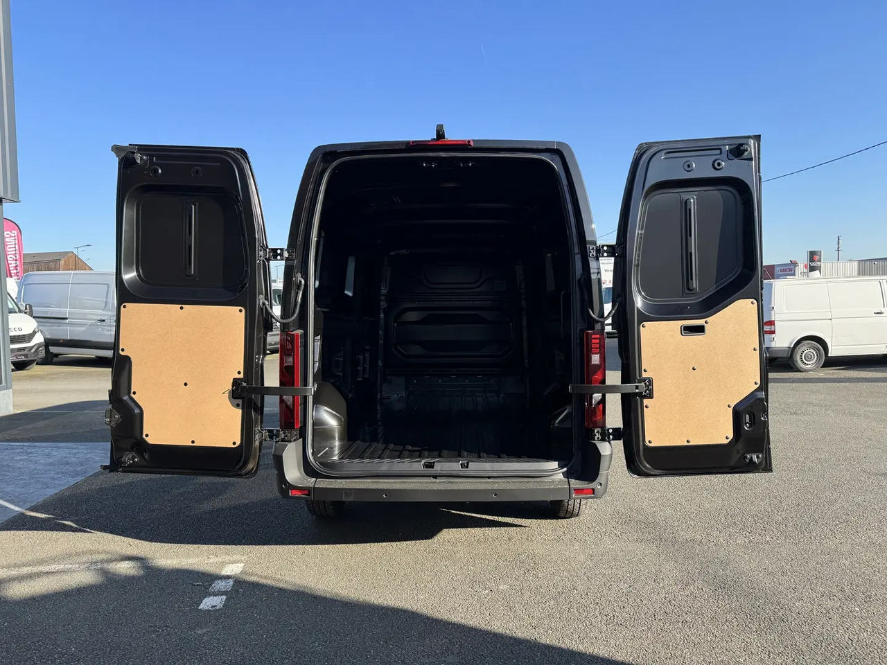 Renault Master F3500 L3H2 2.0 BLUE DCI 150CH EXTRA - Panel van: picture 2 Renault Master F3500 L3H2 2.0 BLUE DCI 150CH EXTRA - Panel van: picture 2