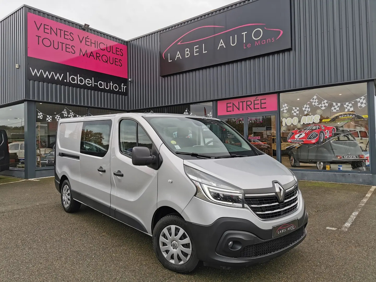 Renault Trafic L2H1 1200 2.0 DCI 145CH ENERGY CABINE APPROFONDIE CONFORT EDC E6 - Crew cab van: picture 1 Renault Trafic L2H1 1200 2.0 DCI 145CH ENERGY CABINE APPROFONDIE CONFORT EDC E6 - Crew cab van: picture 1