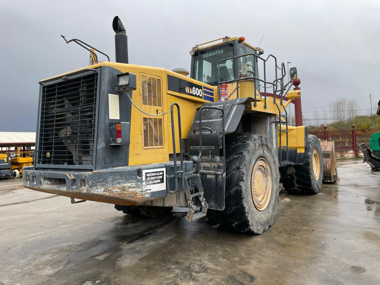 KOMATSU WA600-6 - Wheel loader: picture 2 KOMATSU WA600-6 - Wheel loader: picture 2