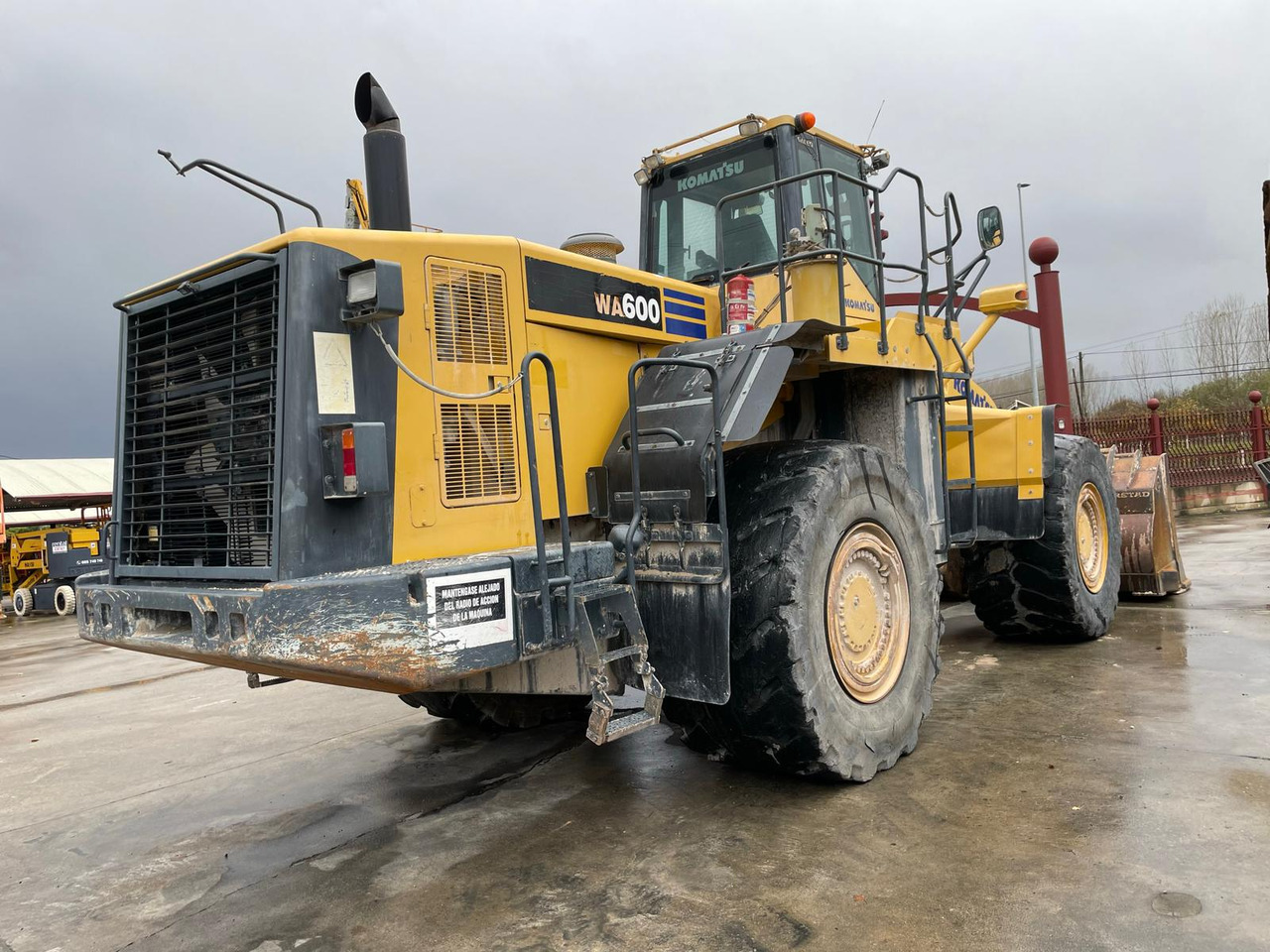 KOMATSU WA600-6 - Wheel loader: picture 4 KOMATSU WA600-6 - Wheel loader: picture 4