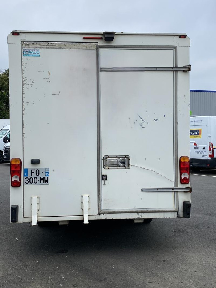 Renault Master 145.35 PC Caisse Blanchisserie - Closed box van: picture 3 Renault Master 145.35 PC Caisse Blanchisserie - Closed box van: picture 3