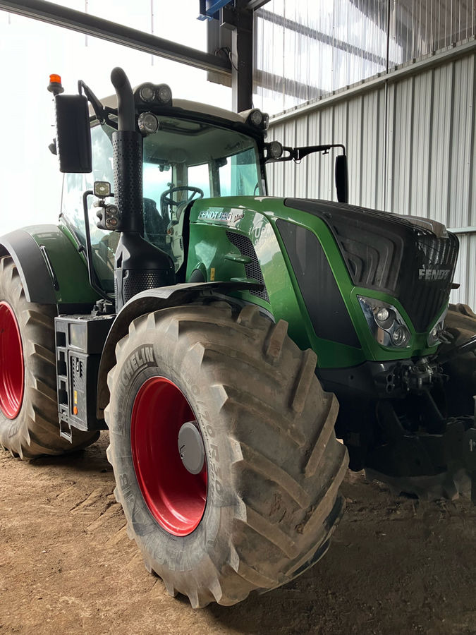 Fendt 826 S4 - Farm tractor: picture 1 Fendt 826 S4 - Farm tractor: picture 1