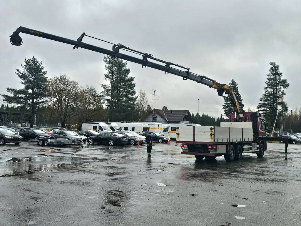 Mercedes-Benz Actros 2544 - Crane truck: picture 4 Mercedes-Benz Actros 2544 - Crane truck: picture 4