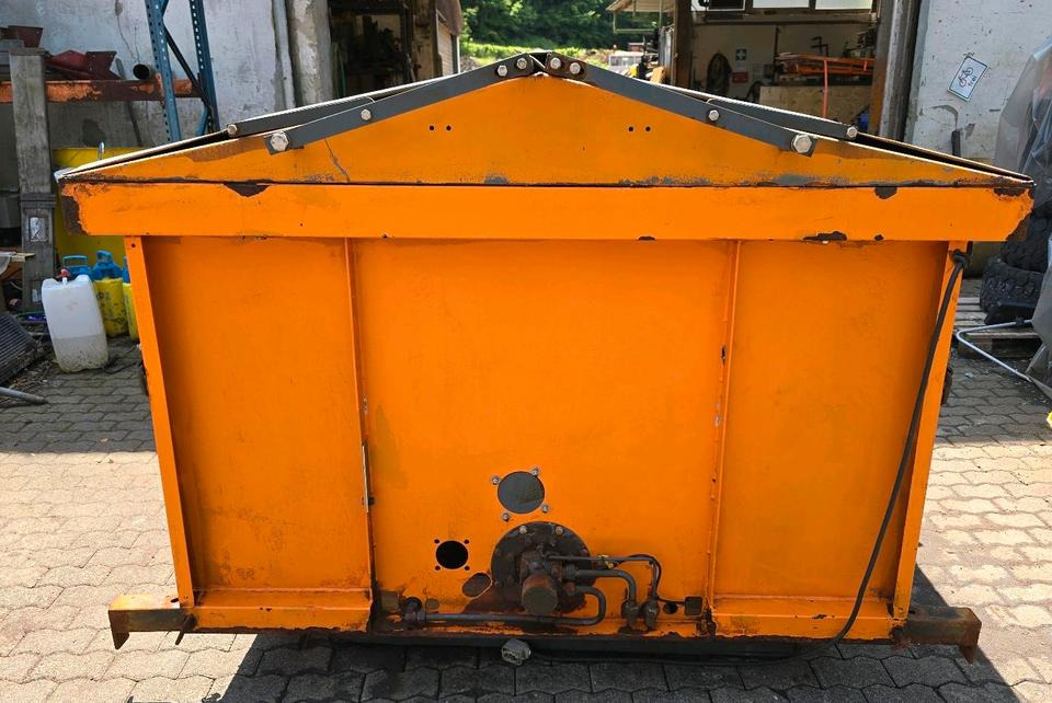 Epoke SH3101 Salzstreuer 1,6m3 Salzsilo passend für Fendt Xylon JCB Fasttrac Multicar Unimog Winterdienst Aufbaustreuer Streuautomat Schmidt Küpper-Weisser - Sand/ Salt spreader: picture 4 Epoke SH3101 Salzstreuer 1,6m3 Salzsilo passend für Fendt Xylon JCB Fasttrac Multicar Unimog Winterdienst Aufbaustreuer Streuautomat Schmidt Küpper-Weisser - Sand/ Salt spreader: picture 4