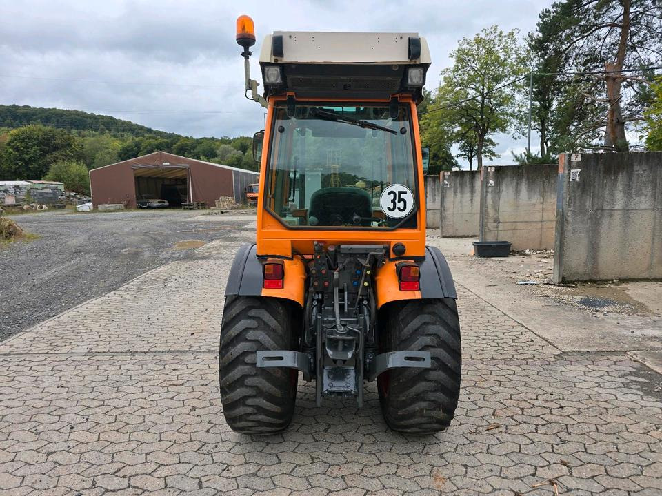 Fendt 206V Schmalspurtraktor Traktor Schlepper Weinbergtraktor 206 208 210 Farmer Favorit Obstbau Weinbau - Farm tractor: picture 5 Fendt 206V Schmalspurtraktor Traktor Schlepper Weinbergtraktor 206 208 210 Farmer Favorit Obstbau Weinbau - Farm tractor: picture 5