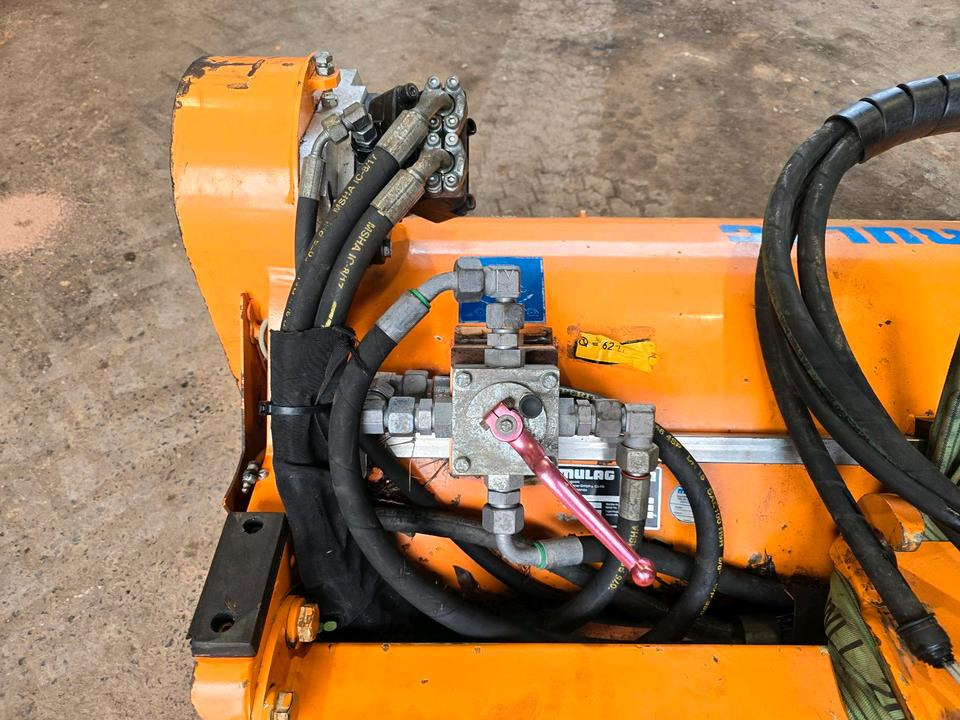 Gestrüppmähkopf Mulag GMK 1200 Forstmulcher Forstfräse Mähkopf Grasmähkopf Mähkorb Mähausleger Böschungsmäher Böschungsmulcher FME MKM DUA UNA Dücker MHU 800 700 600 FMK - Forestry mulcher: picture 5 Gestrüppmähkopf Mulag GMK 1200 Forstmulcher Forstfräse Mähkopf Grasmähkopf Mähkorb Mähausleger Böschungsmäher Böschungsmulcher FME MKM DUA UNA Dücker MHU 800 700 600 FMK - Forestry mulcher: picture 5