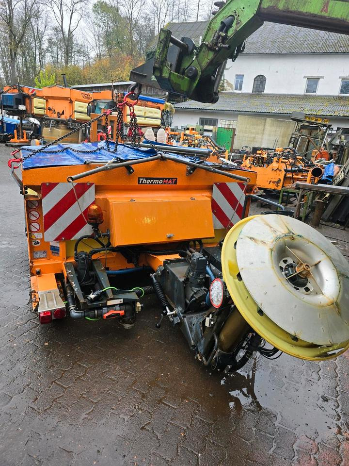 Küpper-Weisser IMSSM F20020HFA Salzstreuer Salzsilo Streuautomat Winterdienst Unimog 405 U300 U 400 500 530 527 423 427 318 218 ThermoMat Schmidt Stratos Mulag Parkrahmen - Sand/ Salt spreader: picture 4 Küpper-Weisser IMSSM F20020HFA Salzstreuer Salzsilo Streuautomat Winterdienst Unimog 405 U300 U 400 500 530 527 423 427 318 218 ThermoMat Schmidt Stratos Mulag Parkrahmen - Sand/ Salt spreader: picture 4