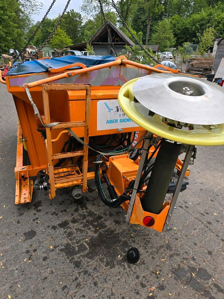 Küpper Weisser ISM STA 95 2,5M3 für Unimog UGN UGE 424 427 405 U300 U 300 400 500 MERCEDES-BENZ 218 219 318 323 423 427 327 430 429 430 435 Salzsilo Streuautomat Winterdienst - Sand/ Salt spreader: picture 2 Küpper Weisser ISM STA 95 2,5M3 für Unimog UGN UGE 424 427 405 U300 U 300 400 500 MERCEDES-BENZ 218 219 318 323 423 427 327 430 429 430 435 Salzsilo Streuautomat Winterdienst - Sand/ Salt spreader: picture 2