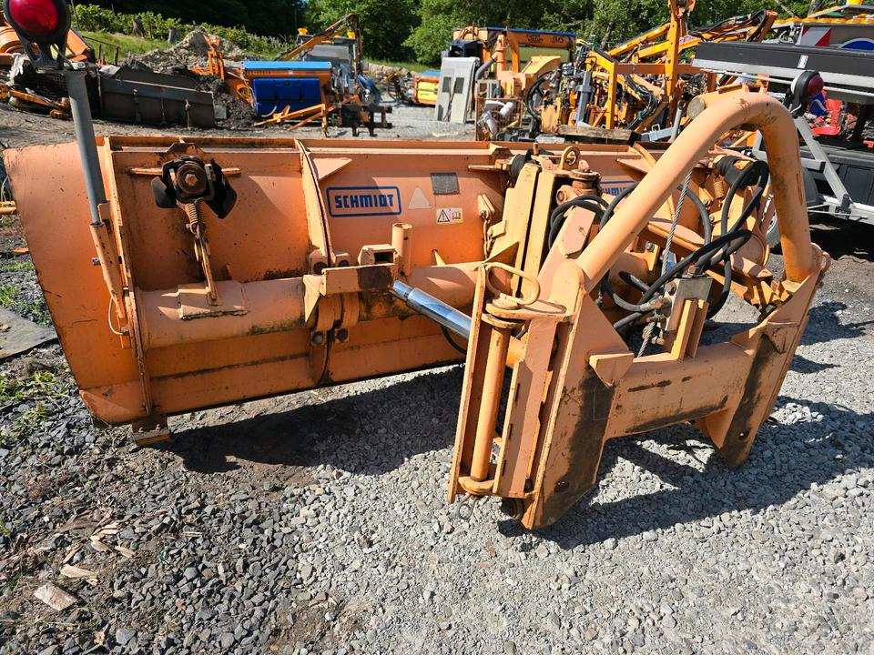 Snow plough Schmidt Schneepflug E3.2 3m. Schneeschild Schneeschieber Schmidt MS MF 2.4 Epoke passend für Unimog 424 427 405 U 300 400 500 318 323 423 218 430 429 530 527 535 Mercedes-Benz Winterdienst: picture 1