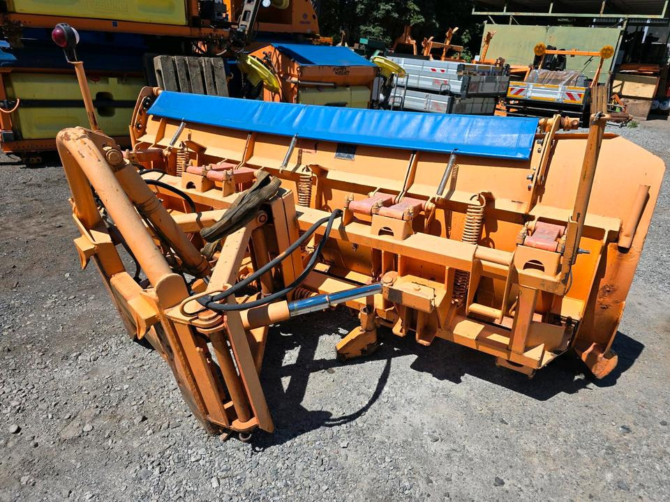 Schmidt Schneepflug MF 2.4 Schneeschieber Schneeschild Winterdienst Räumschild passend für Unimog 405/10 405/12 UGE UGN U300 U 300 400 500 - Snow plough: picture 2 Schmidt Schneepflug MF 2.4 Schneeschieber Schneeschild Winterdienst Räumschild passend für Unimog 405/10 405/12 UGE UGN U300 U 300 400 500 - Snow plough: picture 2