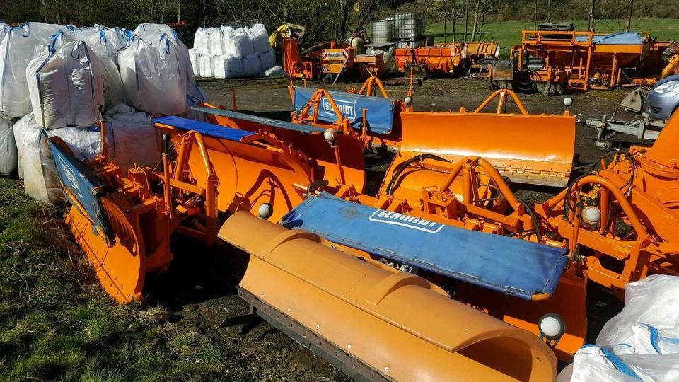 Schneepflug Schmidt Beilhack Winterdienst Schneeschild Unimog Fen - Snow plough: picture 1 Schneepflug Schmidt Beilhack Winterdienst Schneeschild Unimog Fen - Snow plough: picture 1