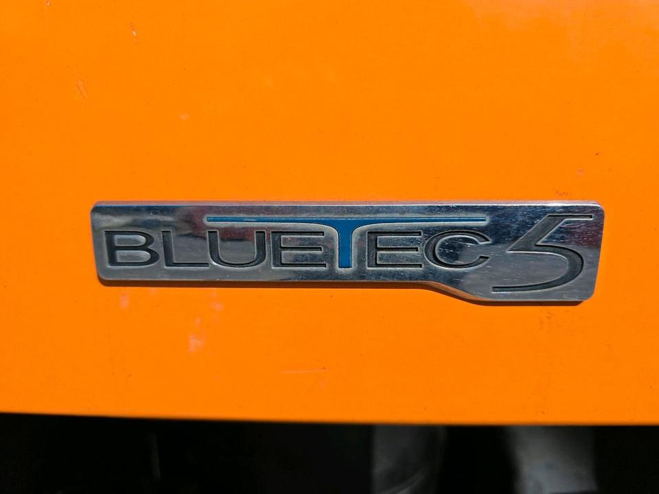 Snow removal vehicle Unimog 405/10 U300 Bluetec 5 Mercedes-Benz U 300  UGE UGN mit Jotha Absetzkipper combi con 4518 Absetzer: picture 14