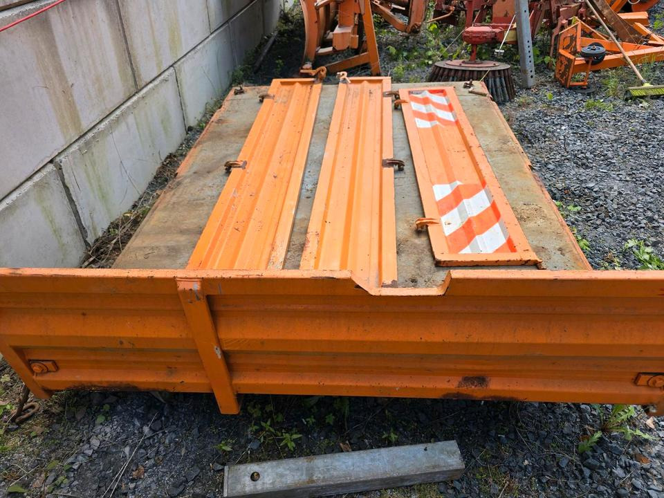 Unimog Pritsche Kipperpritsche 424 435 427 U 1650 2150 1450 1550 1400 1600 1200 - Tipper body: picture 1 Unimog Pritsche Kipperpritsche 424 435 427 U 1650 2150 1450 1550 1400 1600 1200 - Tipper body: picture 1