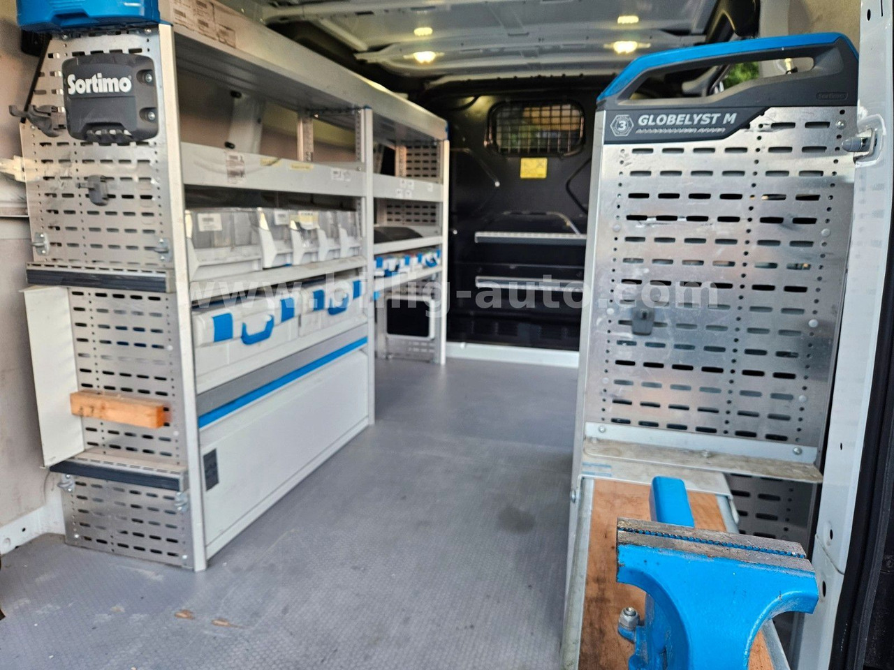 Ford Transit Custom Sortimo Werkstatt 1.Hd EU6 - People carrier: picture 5 Ford Transit Custom Sortimo Werkstatt 1.Hd EU6 - People carrier: picture 5