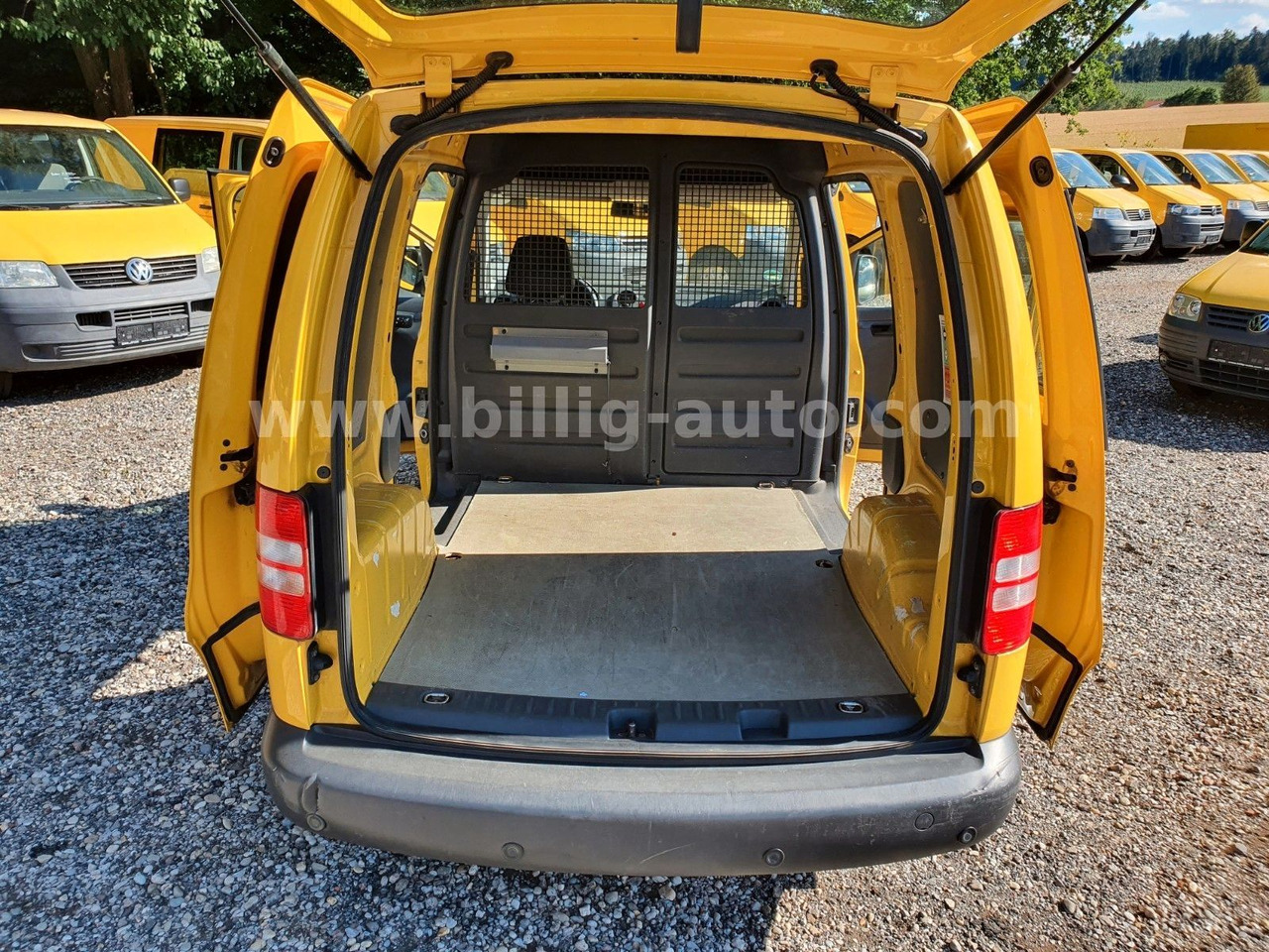Volkswagen Caddy 2.0 TDI* EURO5*1.Hand*S-heft*2xSchiebetüre - People carrier: picture 5 Volkswagen Caddy 2.0 TDI* EURO5*1.Hand*S-heft*2xSchiebetüre - People carrier: picture 5
