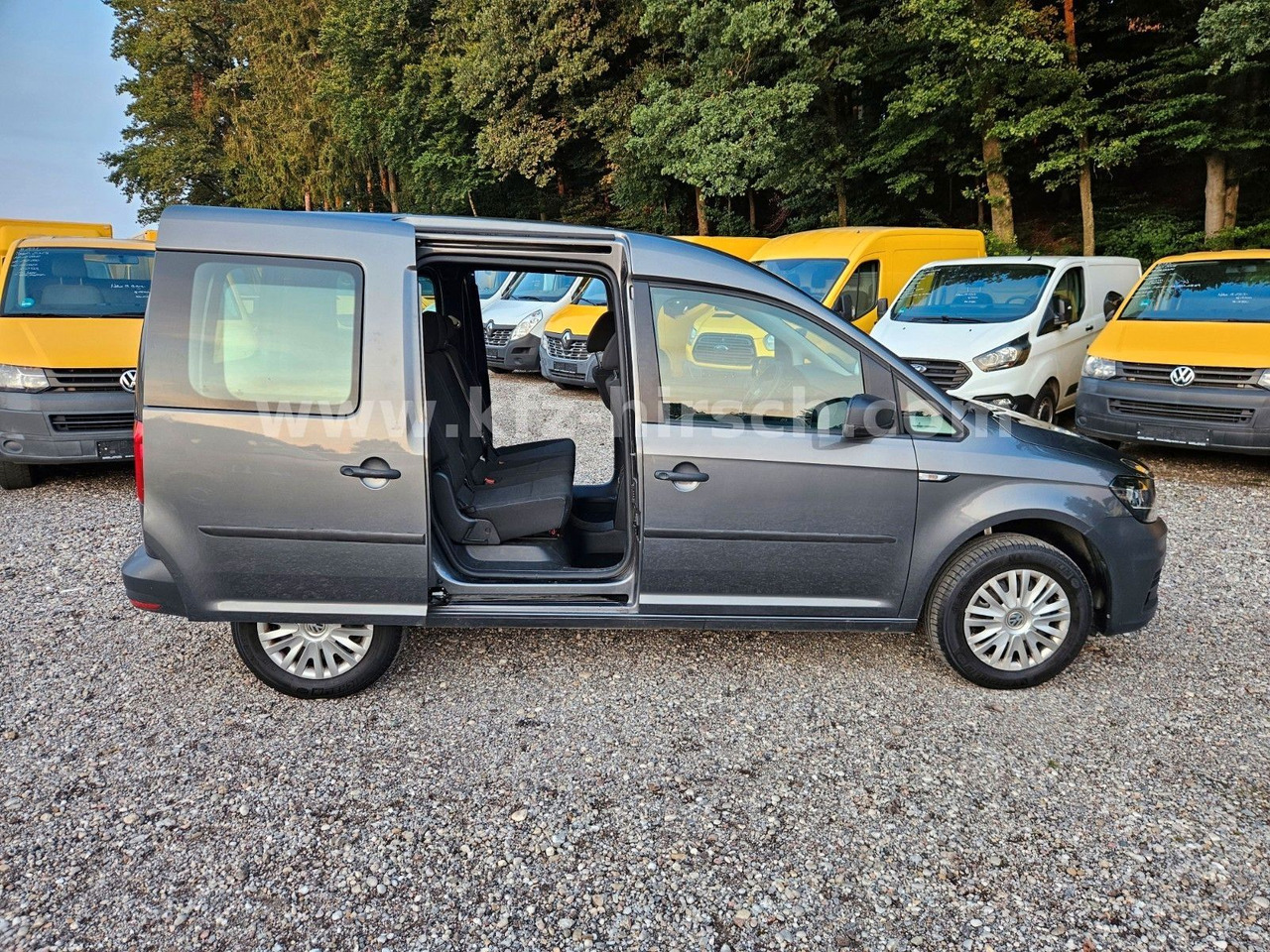 Volkswagen Caddy Temp*Sitzhzg*Navi*Blueth*2xSchiebetüre*1Hd - People carrier: picture 3 Volkswagen Caddy Temp*Sitzhzg*Navi*Blueth*2xSchiebetüre*1Hd - People carrier: picture 3