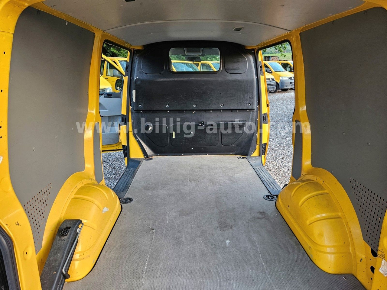 Volkswagen T5 Transporter 2.0TDI *2xSchiebetüre*Scheckheft - Small van: picture 3 Volkswagen T5 Transporter 2.0TDI *2xSchiebetüre*Scheckheft - Small van: picture 3