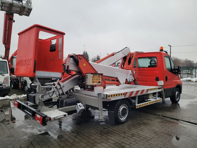 Iveco Daily 35S12 podnośnik koszowy 20 m Multitel MX200 bucket truck boom lift - Truck mounted aerial platform: picture 4 Iveco Daily 35S12 podnośnik koszowy 20 m Multitel MX200 bucket truck boom lift - Truck mounted aerial platform: picture 4