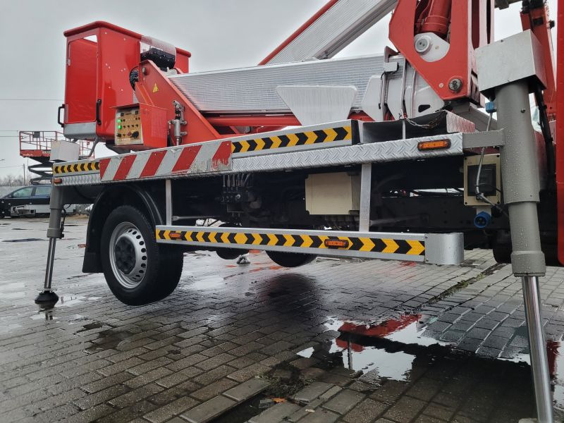 Truck mounted aerial platform Iveco Iveco Daily 35S11 podnośnik koszowy 20 m Multitel MX200: picture 8