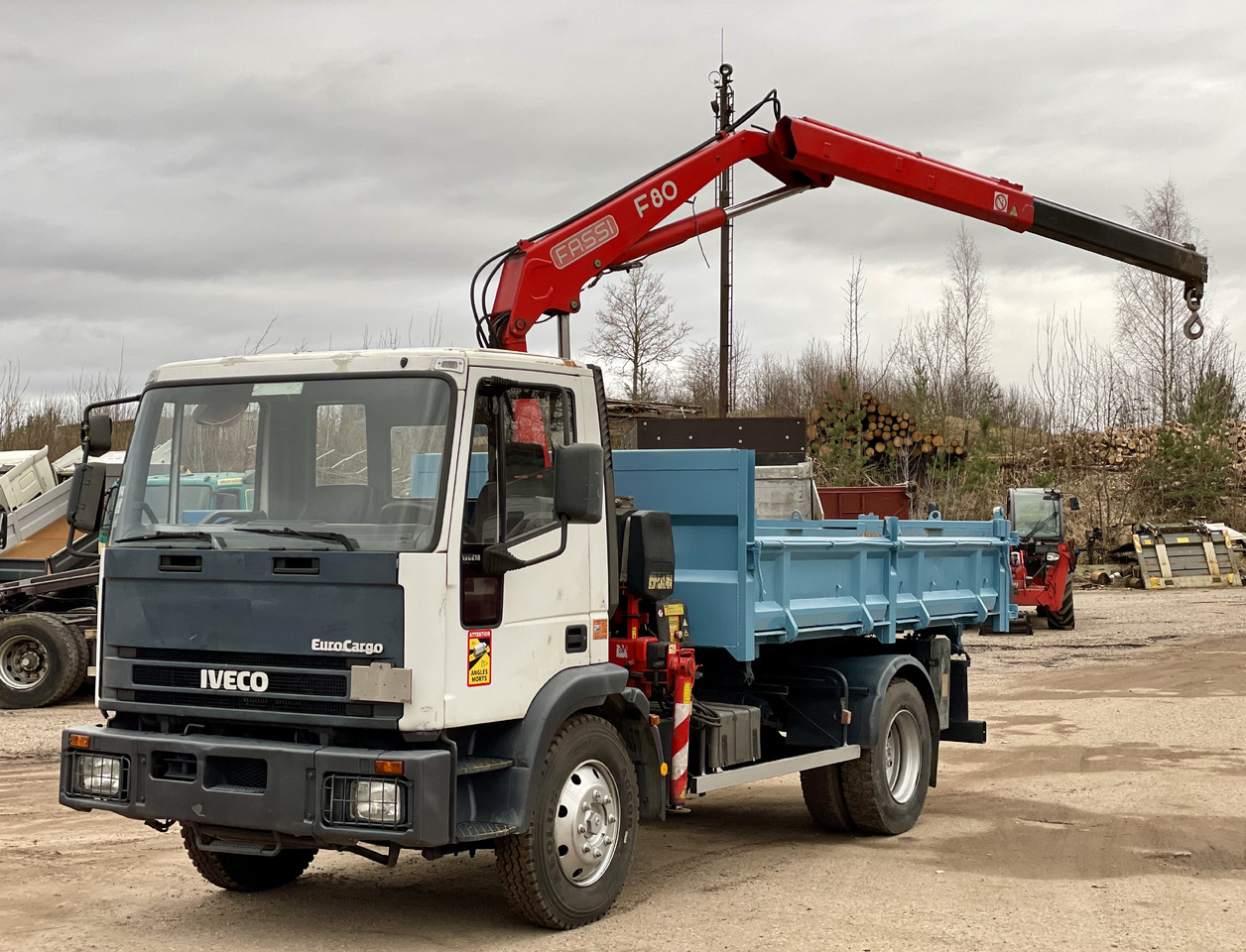 IVECO EUROCARGO - Crane truck: picture 3 IVECO EUROCARGO - Crane truck: picture 3