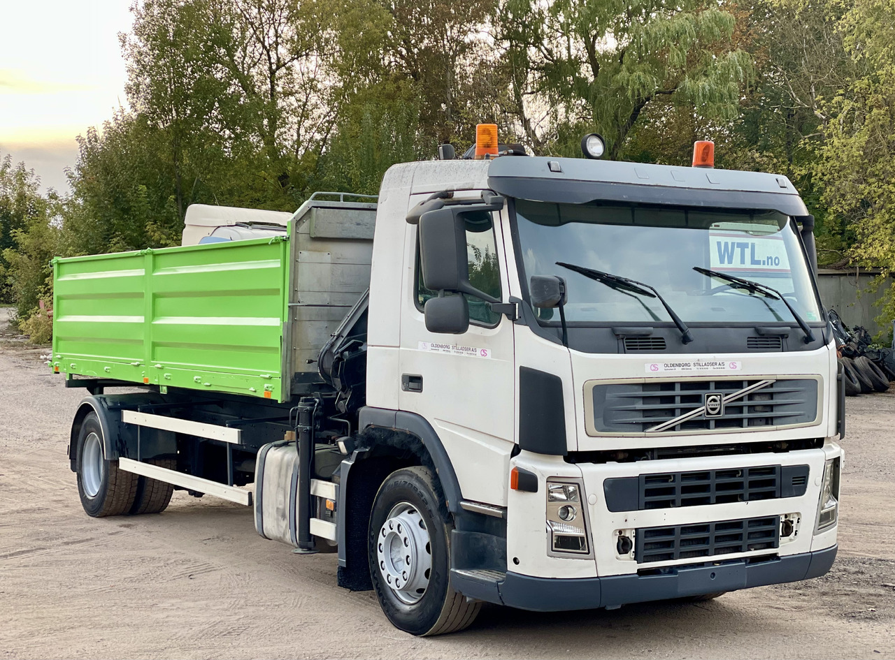 Crane truck VOLVO FM: picture 9