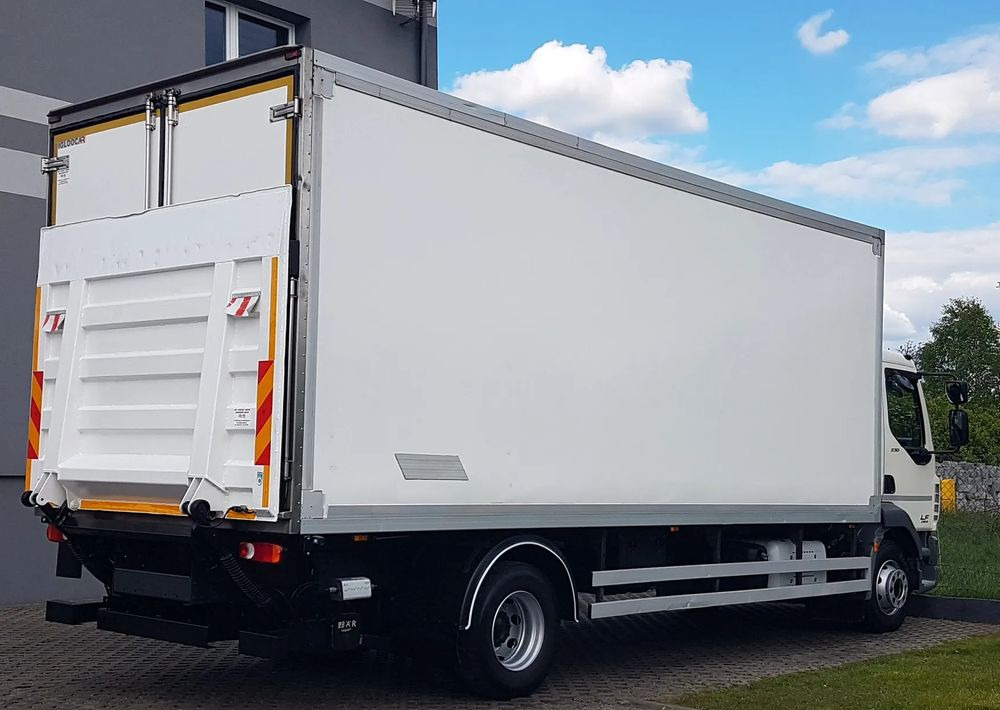 DAF 16T LF 230 WINDA CHŁODNIA 16EP 6,60x2,48x2,39 KLIMA IZOTERMA MROŹNIA - Refrigerated truck: picture 4 DAF 16T LF 230 WINDA CHŁODNIA 16EP 6,60x2,48x2,39 KLIMA IZOTERMA MROŹNIA - Refrigerated truck: picture 4