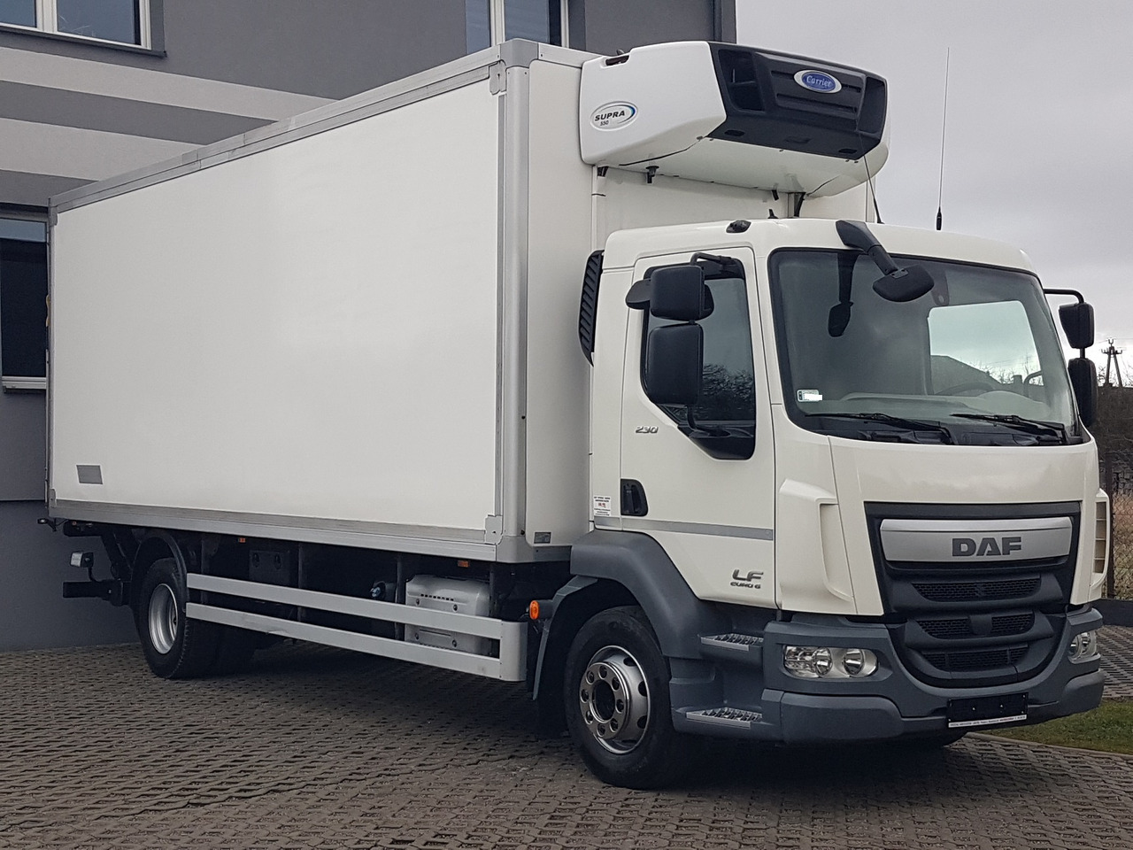 DAF LF230 16T WINDA CHŁODNIA 16EP 6,58x2,48x2,38 KLIMA IZOTERMA MROŹNIA - Refrigerated truck: picture 1 DAF LF230 16T WINDA CHŁODNIA 16EP 6,58x2,48x2,38 KLIMA IZOTERMA MROŹNIA - Refrigerated truck: picture 1