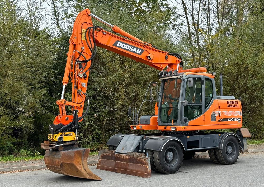 Doosan * DOOSAN DX160W *ROTOTILT* GPS 2D Leica * Sprowadzona * Stan Perfekcyjny * Koparka Kołowa * - Wheel excavator: picture 1 Doosan * DOOSAN DX160W *ROTOTILT* GPS 2D Leica * Sprowadzona * Stan Perfekcyjny * Koparka Kołowa * - Wheel excavator: picture 1