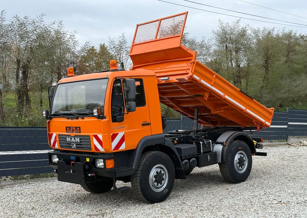 MAN * MAN 10-220 * Wywrotka Kiper Meiller * 4x4 * Zimowe Utrzymanie * Unimog * - Tipper: picture 1 MAN * MAN 10-220 * Wywrotka Kiper Meiller * 4x4 * Zimowe Utrzymanie * Unimog * - Tipper: picture 1