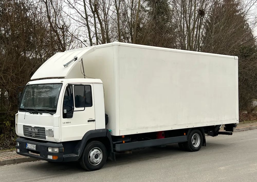 MAN MAN 8-180 KONTENER WINDA ZAŁADOWCZA - Box truck: picture 1 MAN MAN 8-180 KONTENER WINDA ZAŁADOWCZA - Box truck: picture 1