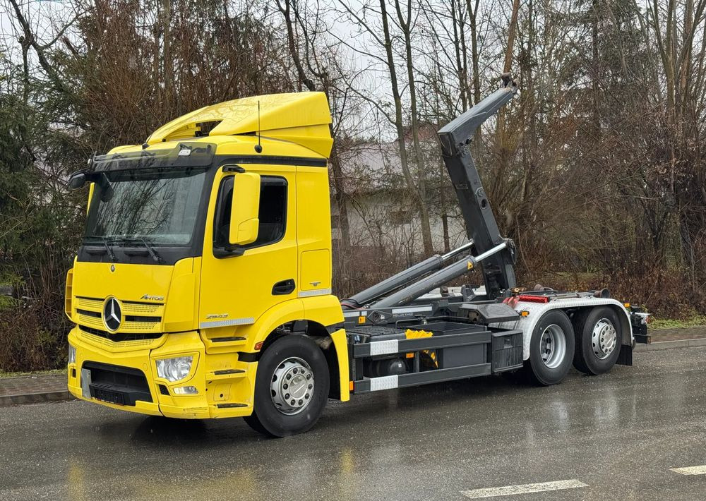 Mercedes-Benz * Hakowiec * Mercedes Antos 2543 * Sprowadzony * Stan Perfekcyjny - Hook lift truck: picture 1 Mercedes-Benz * Hakowiec * Mercedes Antos 2543 * Sprowadzony * Stan Perfekcyjny - Hook lift truck: picture 1