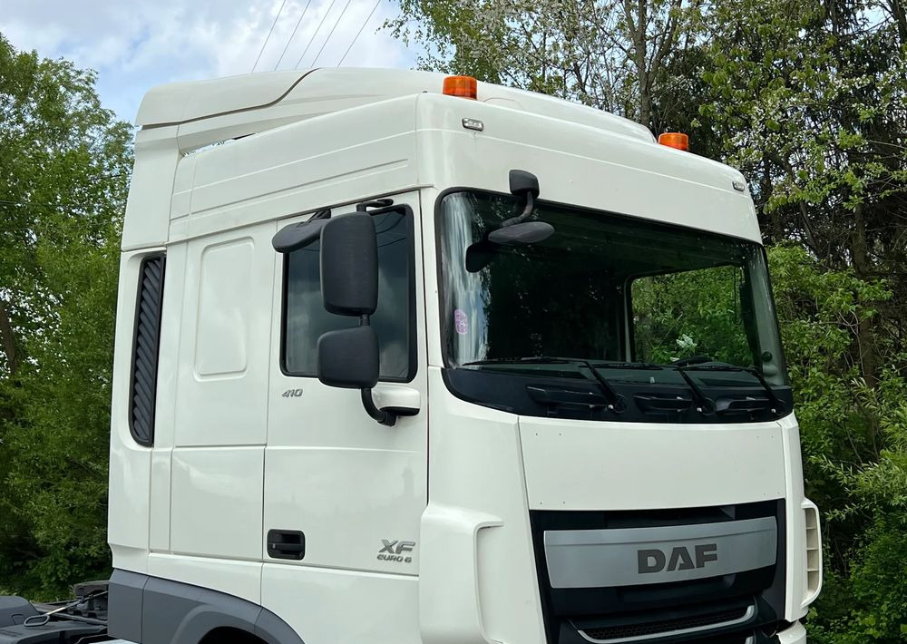 DAF *DAF XF 106 410 Euro 6 RETARDER KLIMA SPROWADZONY SUPER STAN CIĄGNIK SIODŁOWY - Tractor unit: picture 4 DAF *DAF XF 106 410 Euro 6 RETARDER KLIMA SPROWADZONY SUPER STAN CIĄGNIK SIODŁOWY - Tractor unit: picture 4