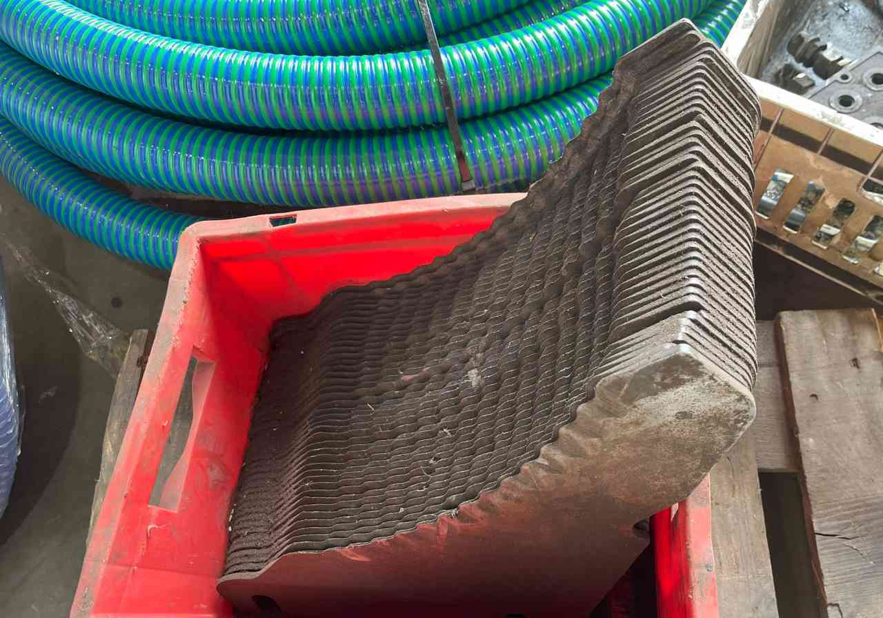 Bergmann Silagemes messenset B02-1011 Carex, Shuttle, Royal, Repex weidebouwmachines - Forage wagon: picture 1 Bergmann Silagemes messenset B02-1011 Carex, Shuttle, Royal, Repex weidebouwmachines - Forage wagon: picture 1