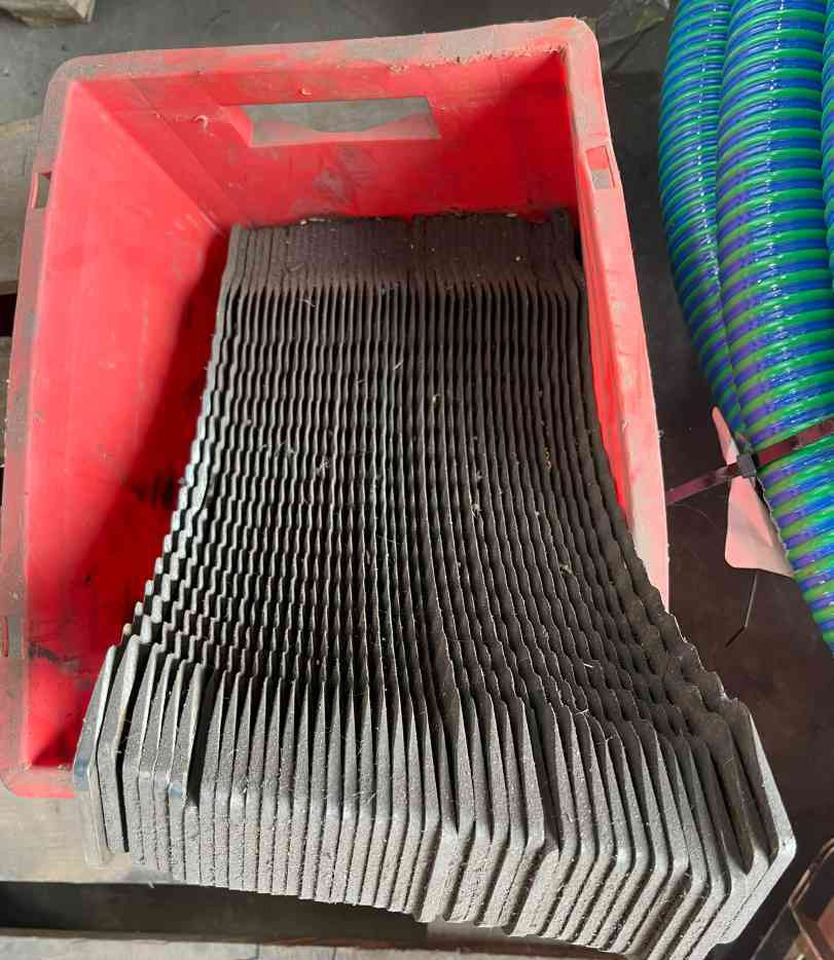 Bergmann Silagemes messenset B02-1011 Carex, Shuttle, Royal, Repex weidebouwmachines - Forage wagon: picture 2 Bergmann Silagemes messenset B02-1011 Carex, Shuttle, Royal, Repex weidebouwmachines - Forage wagon: picture 2