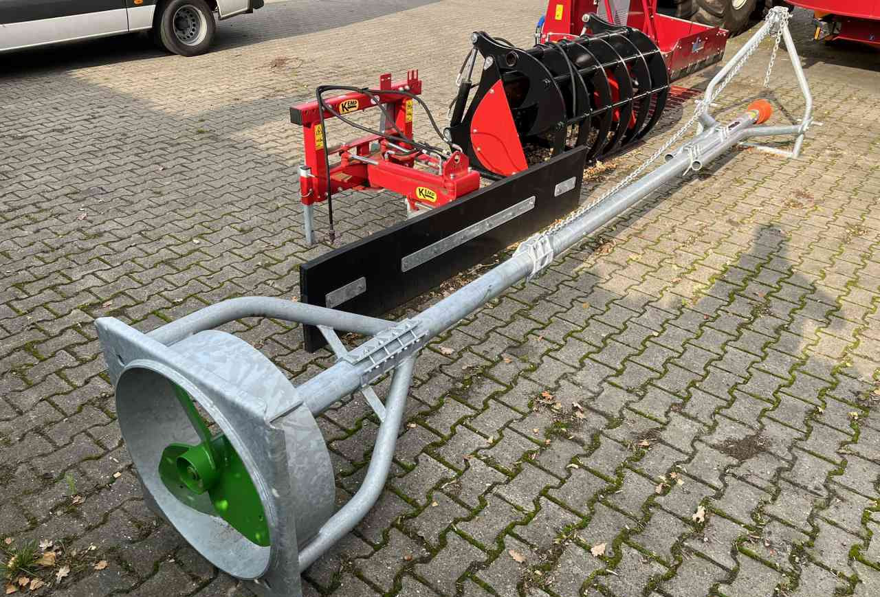 Holaras Mammoet 500 mestmixer mestverwerking - Fertilizing equipment: picture 2 Holaras Mammoet 500 mestmixer mestverwerking - Fertilizing equipment: picture 2
