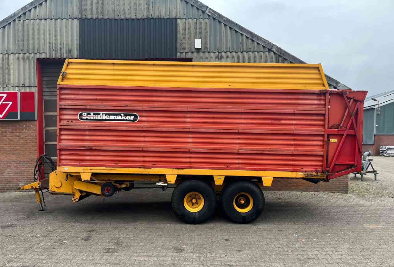 Schuitemaker Rapide 100S Opraapwagen, ladewagen, weidebouwmachines - Forage wagon: picture 2 Schuitemaker Rapide 100S Opraapwagen, ladewagen, weidebouwmachines - Forage wagon: picture 2