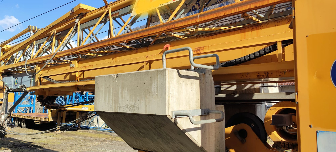 LIEBHERR 32TT - Self-erecting tower crane: picture 5 LIEBHERR 32TT - Self-erecting tower crane: picture 5