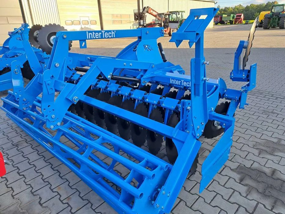 Agregat talerzowy INTER-TECH 2,7 3,0 4,0M hydropak - Disc harrow: picture 4 Agregat talerzowy INTER-TECH 2,7 3,0 4,0M hydropak - Disc harrow: picture 4