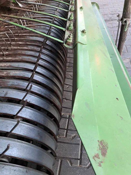 Krone 1250 Round Pack - Round baler: picture 3 Krone 1250 Round Pack - Round baler: picture 3