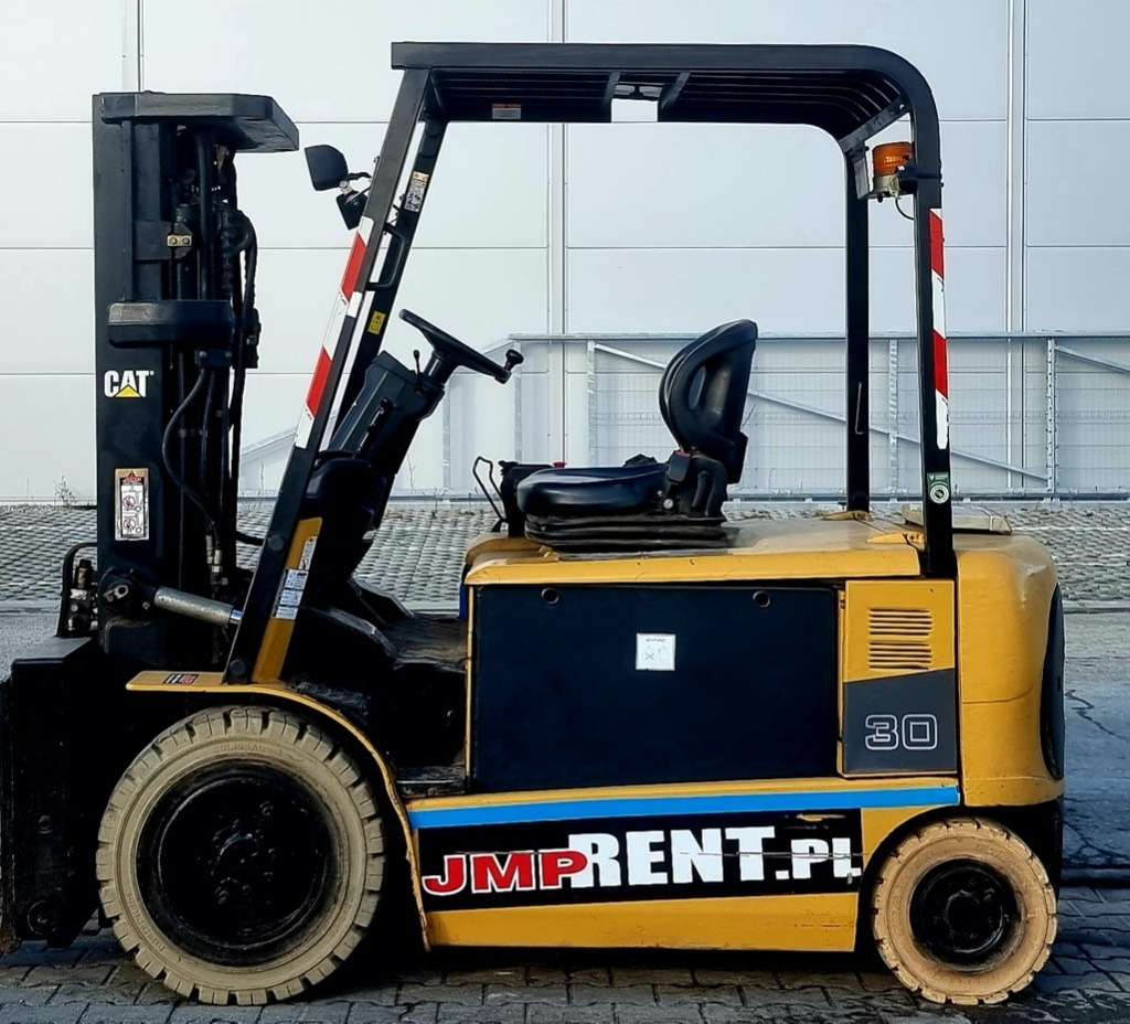 CAT EP 30 K PAC BATTERY YOM2021  - Electric forklift: picture 1 CAT EP 30 K PAC BATTERY YOM2021  - Electric forklift: picture 1