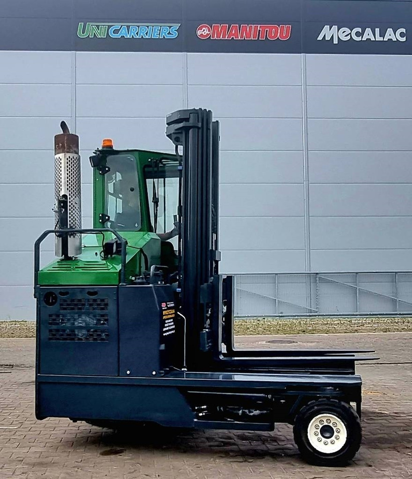 Combilift C 4000 LPG DEMO 196hrs - 4-way reach truck: picture 3 Combilift C 4000 LPG DEMO 196hrs - 4-way reach truck: picture 3