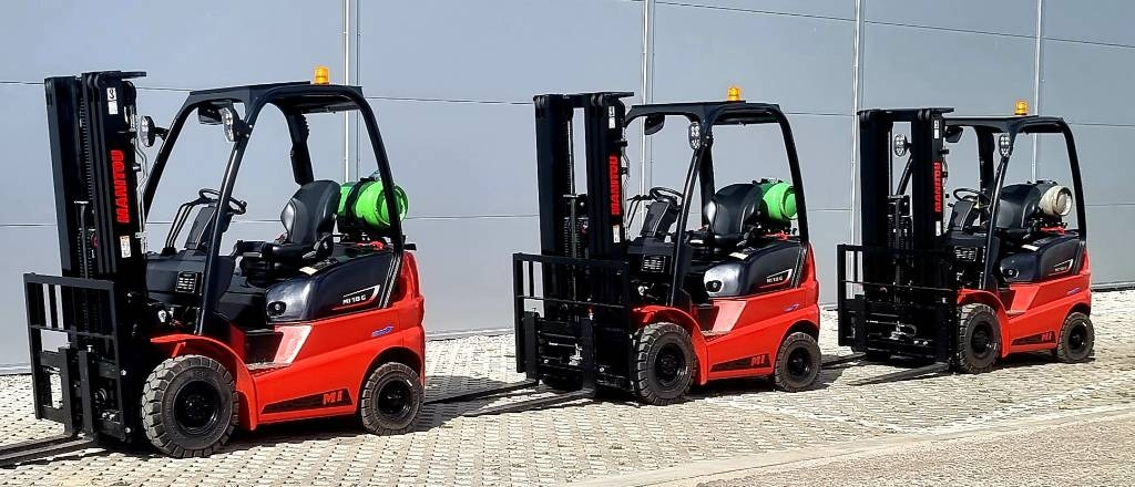 Manitou MI 18 G NEW TRIPLEX 4700mm - LPG forklift: picture 3 Manitou MI 18 G NEW TRIPLEX 4700mm - LPG forklift: picture 3