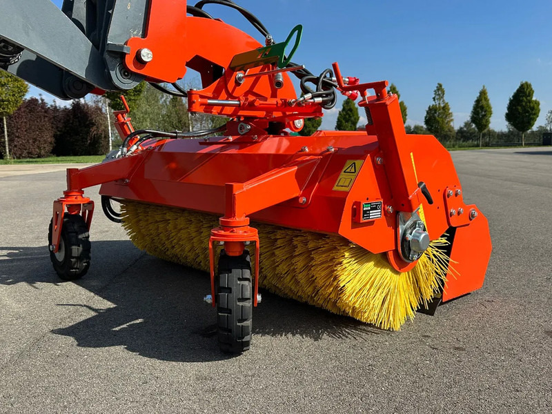 Holaras H-150 Veegmachine - Industrial sweeper: picture 4 Holaras H-150 Veegmachine - Industrial sweeper: picture 4