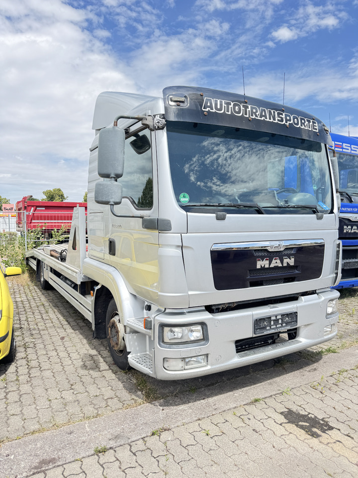 MAN TGL 8.220 BL 8.220 - Car transporter truck: picture 2 MAN TGL 8.220 BL 8.220 - Car transporter truck: picture 2