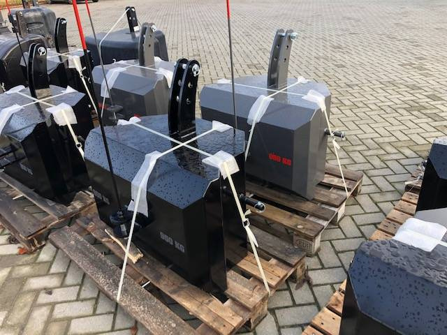 Bemu 950 KG Stalen gewicht - Counterweight for Agricultural machinery: picture 5 Bemu 950 KG Stalen gewicht - Counterweight for Agricultural machinery: picture 5