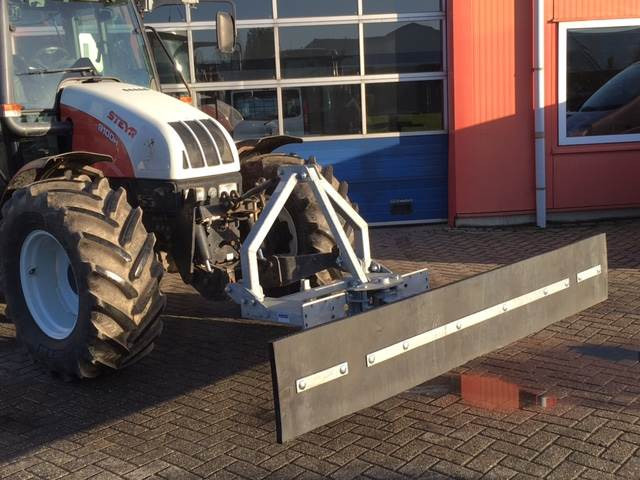 Zocon Rubberschuif, modderschuif - Snow plough for Agricultural machinery: picture 1 Zocon Rubberschuif, modderschuif - Snow plough for Agricultural machinery: picture 1