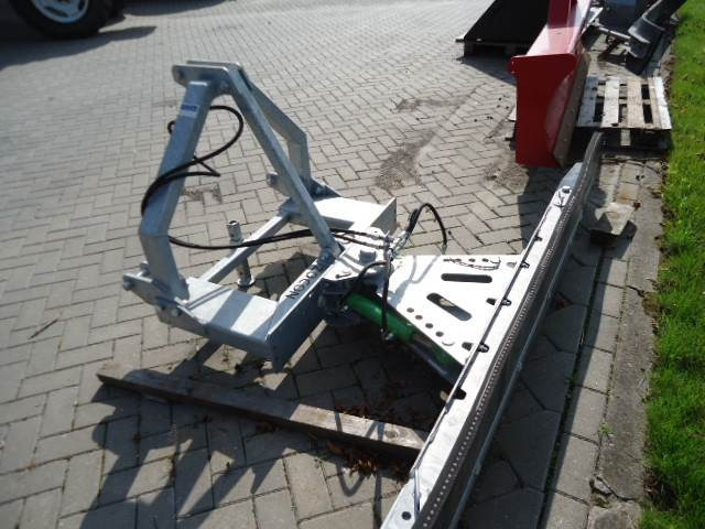 Zocon Rubberschuif, modderschuif - Snow plough for Agricultural machinery: picture 5 Zocon Rubberschuif, modderschuif - Snow plough for Agricultural machinery: picture 5